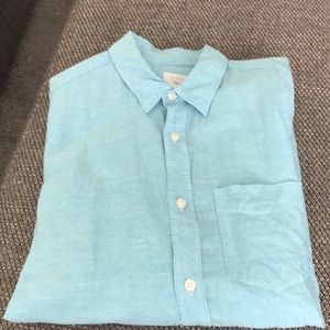 Men’s size medium Gap linen shirt